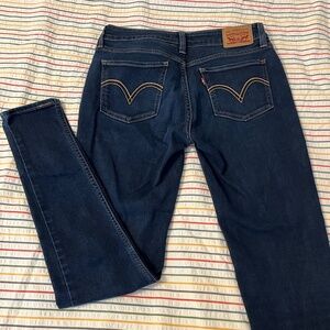 Levi's 535  Super Skinny Women's Jeans, Dark Wash, size 29 hip